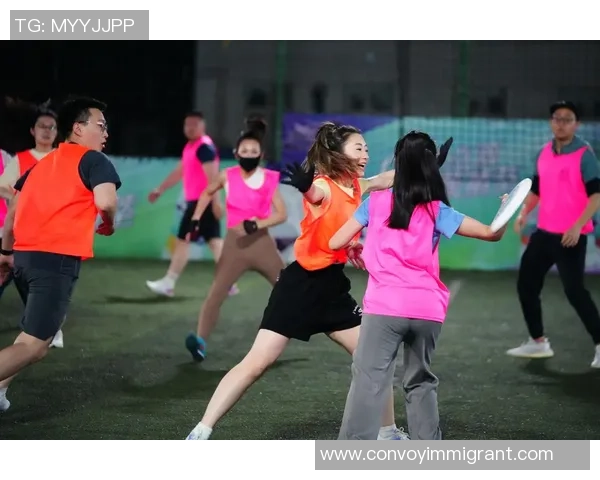 广州飞盘队与杭州飞盘队赛后复盘分析及状态对比探讨